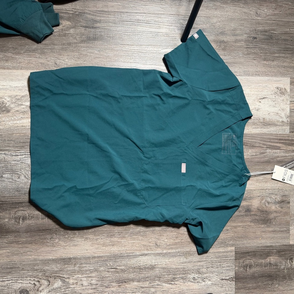 Figs Teal Short Sleeve Women’s Scrub Top